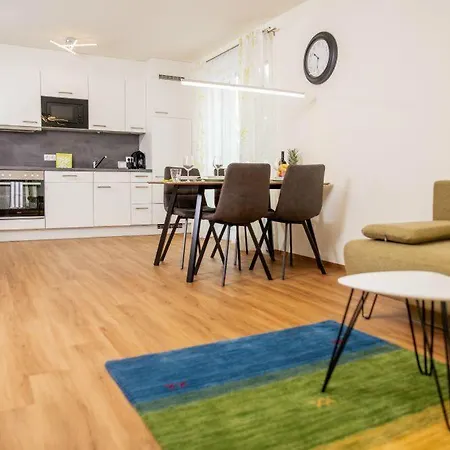 Apartment-205-Mit-Balkon * 多恩比恩